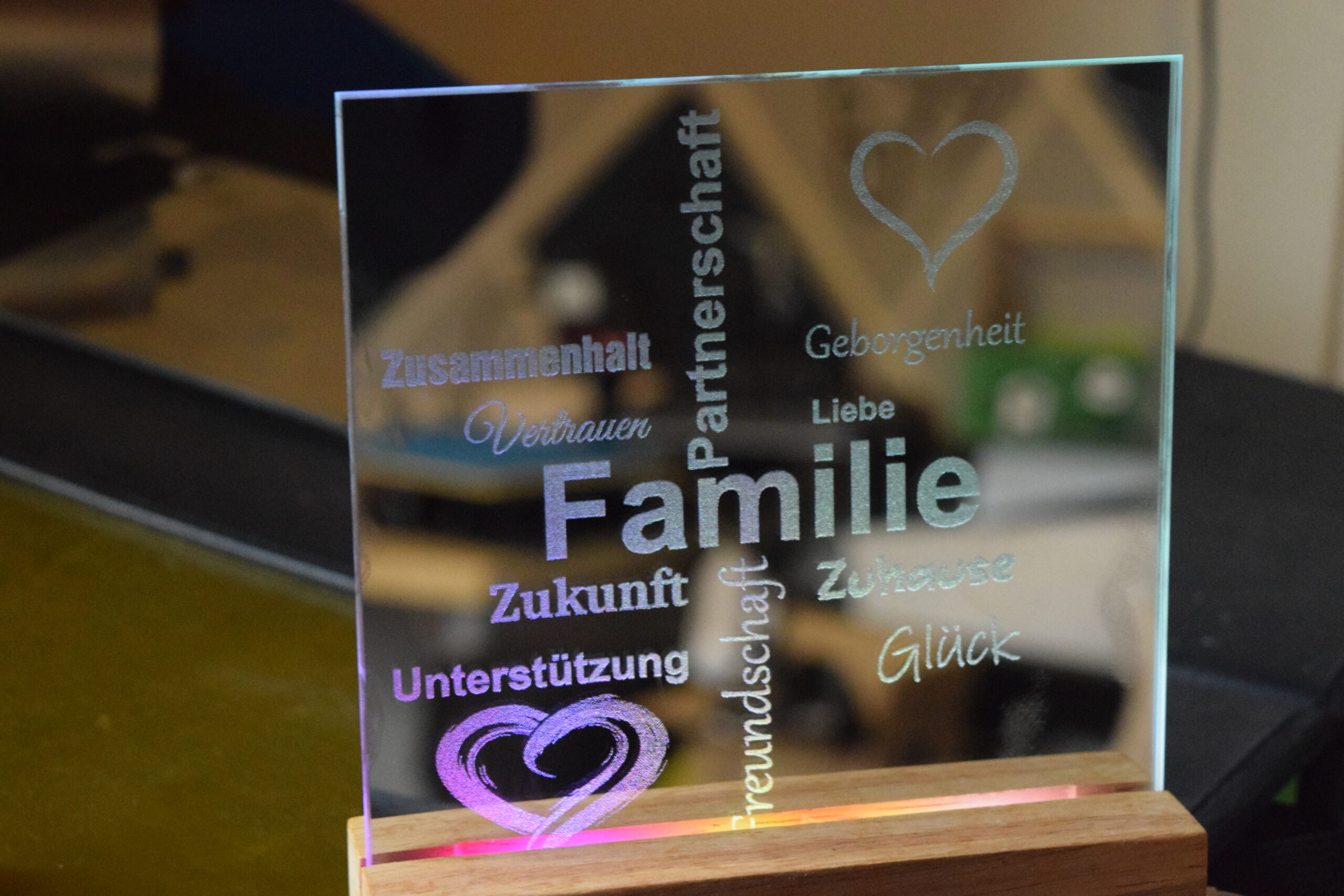 ✨ Personalisierter Spiegel 15x15 cm mit den Säulen der Familie – Bild 3