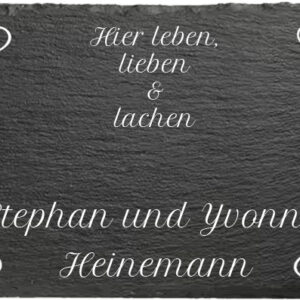 🏡 Türschild aus Schiefer 22x14 cm – „Hier leben, lieben und lachen“ mit Namensgravur 🏡